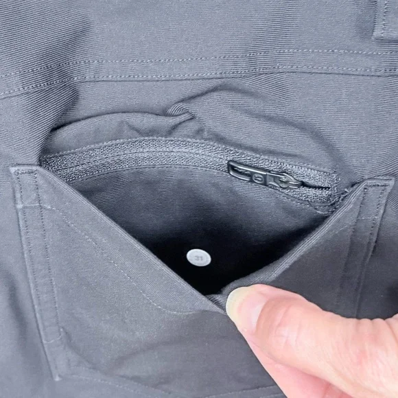 Lululemon Athletica Black ABC Men’s Pants Skinny Casual Golf TravelWarpstreme